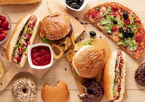 科学家认为,最容易引发痘痘的6种食物